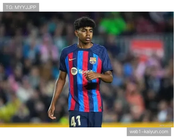 亚马尔担纲十号位角色蜕变 成巴萨前场组织核心引擎