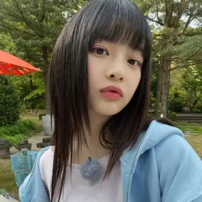 何蔚